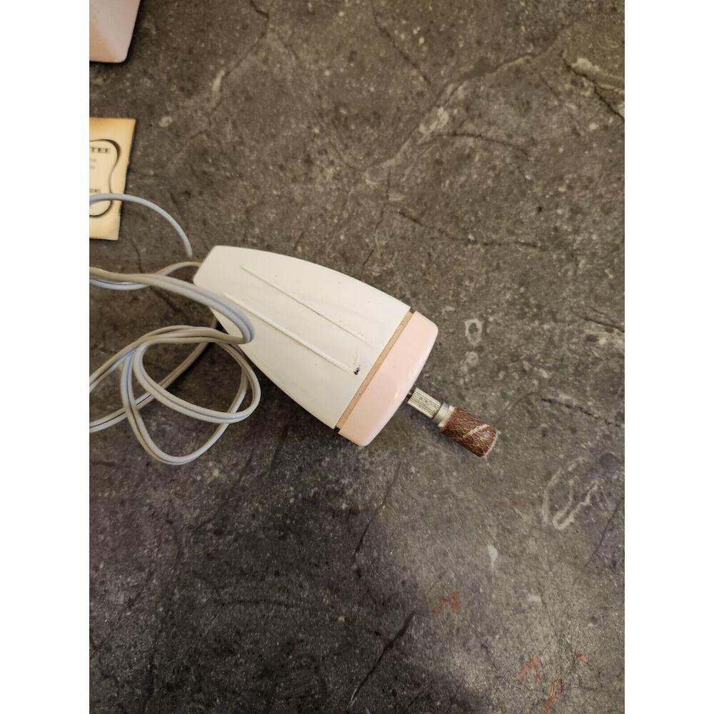 Lady Manicure Set by Thompson‎ Designs Battery Operat Pink Case Untested Vintage - Picture 8 of 13